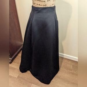 Vintage 1980s Dana Buchman elegant black skirt